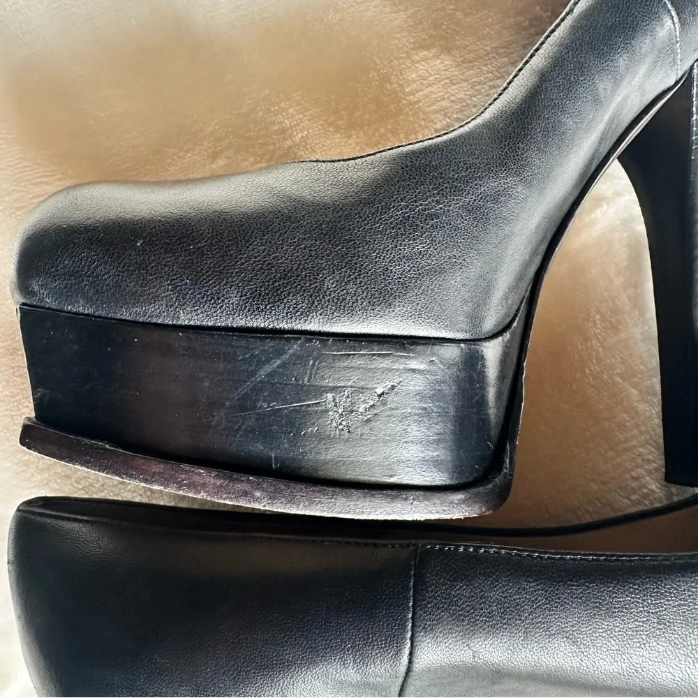 Fendi Fendista Black Leather Heels Platform Gold Logo Size 40 EU US 10 - Picture 8 of 12